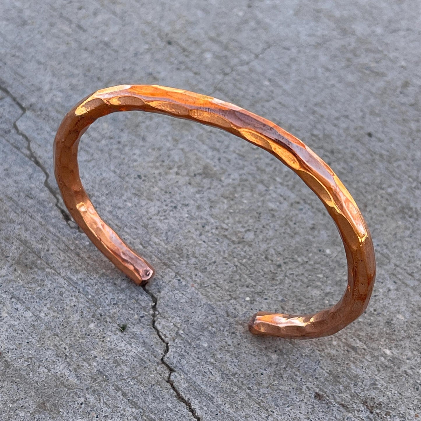 Hammered Heavy Elegant Pure Copper Therapy Bracelet for Pain Relief & Healing Adjustable Stylish