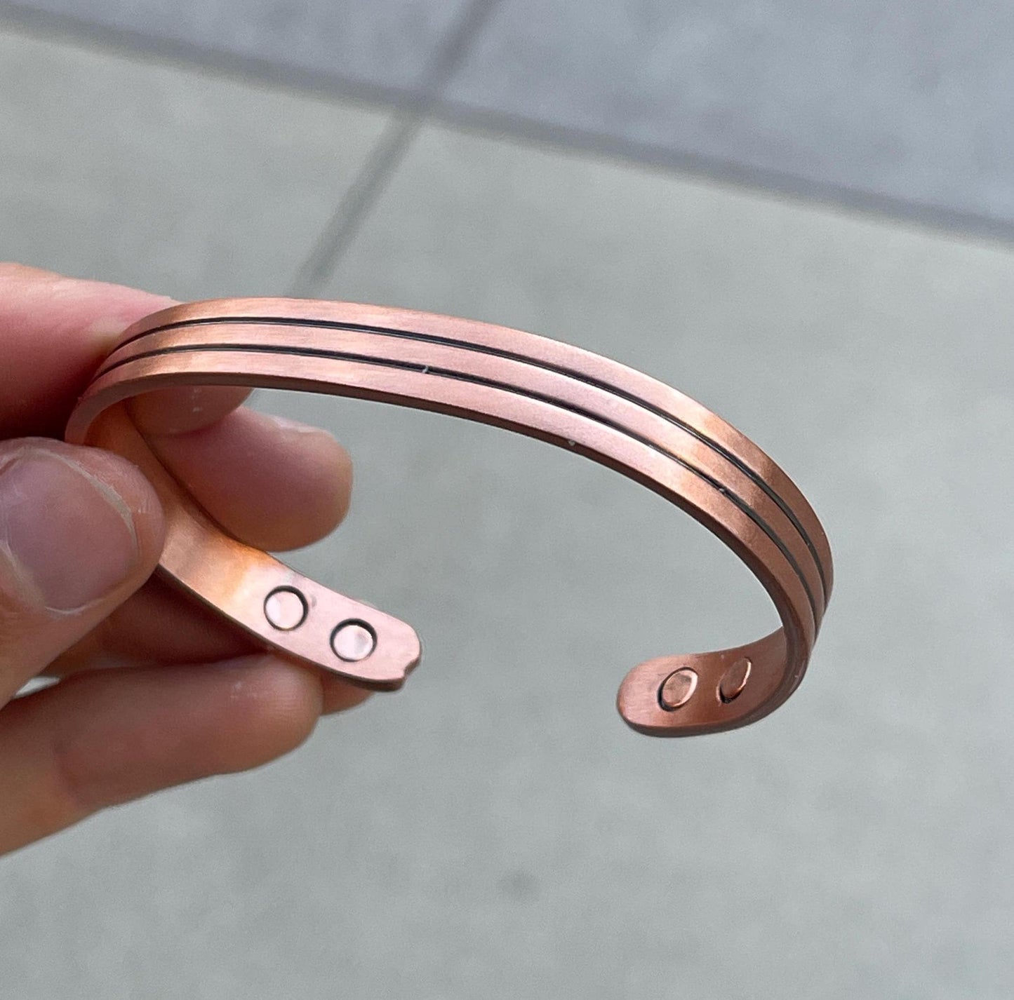 Elegant Pure Copper Magnetic Therapy Bracelet for Pain Relief & Healing Adjustable Stylish