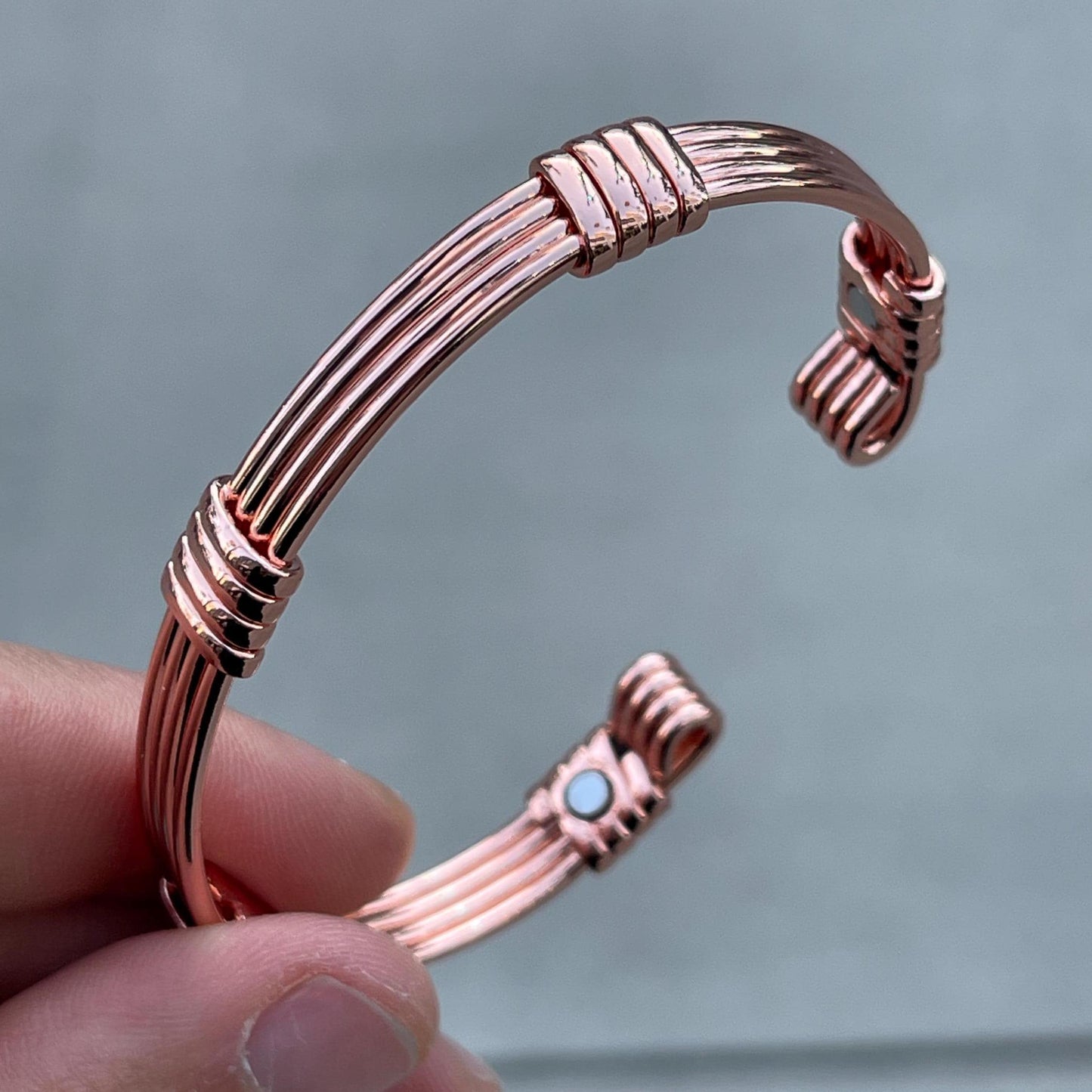 Elegant Pure Copper Magnetic Therapy Bracelet for Pain Relief & Healing Adjustable Stylish