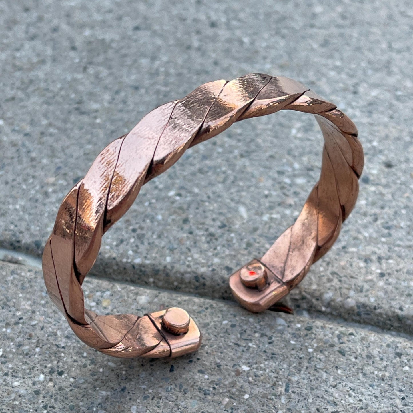 Elegant Pure Copper Magnetic Therapy Bracelet for Pain Relief & Healing Adjustable Stylish