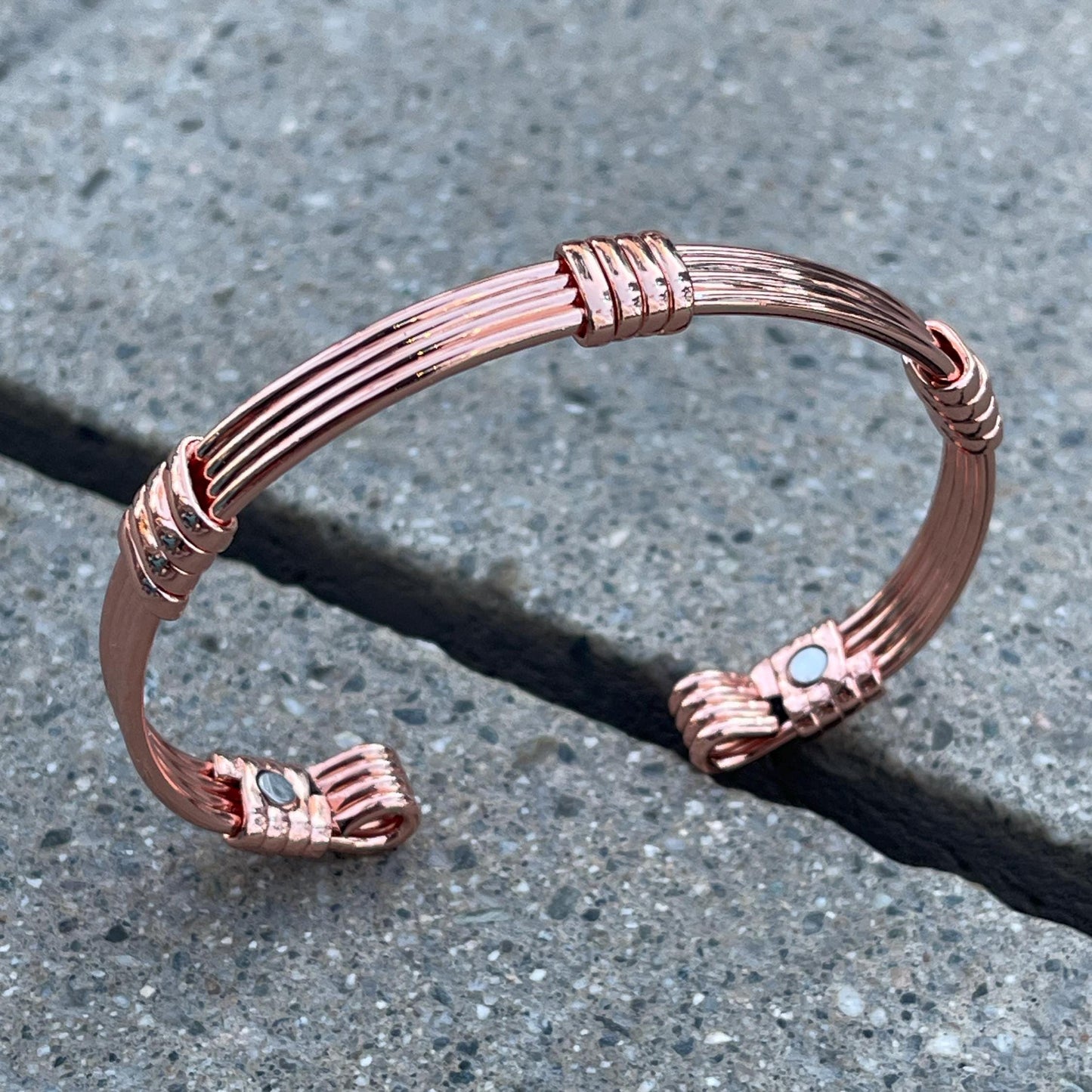 Elegant Pure Copper Magnetic Therapy Bracelet for Pain Relief & Healing Adjustable Stylish