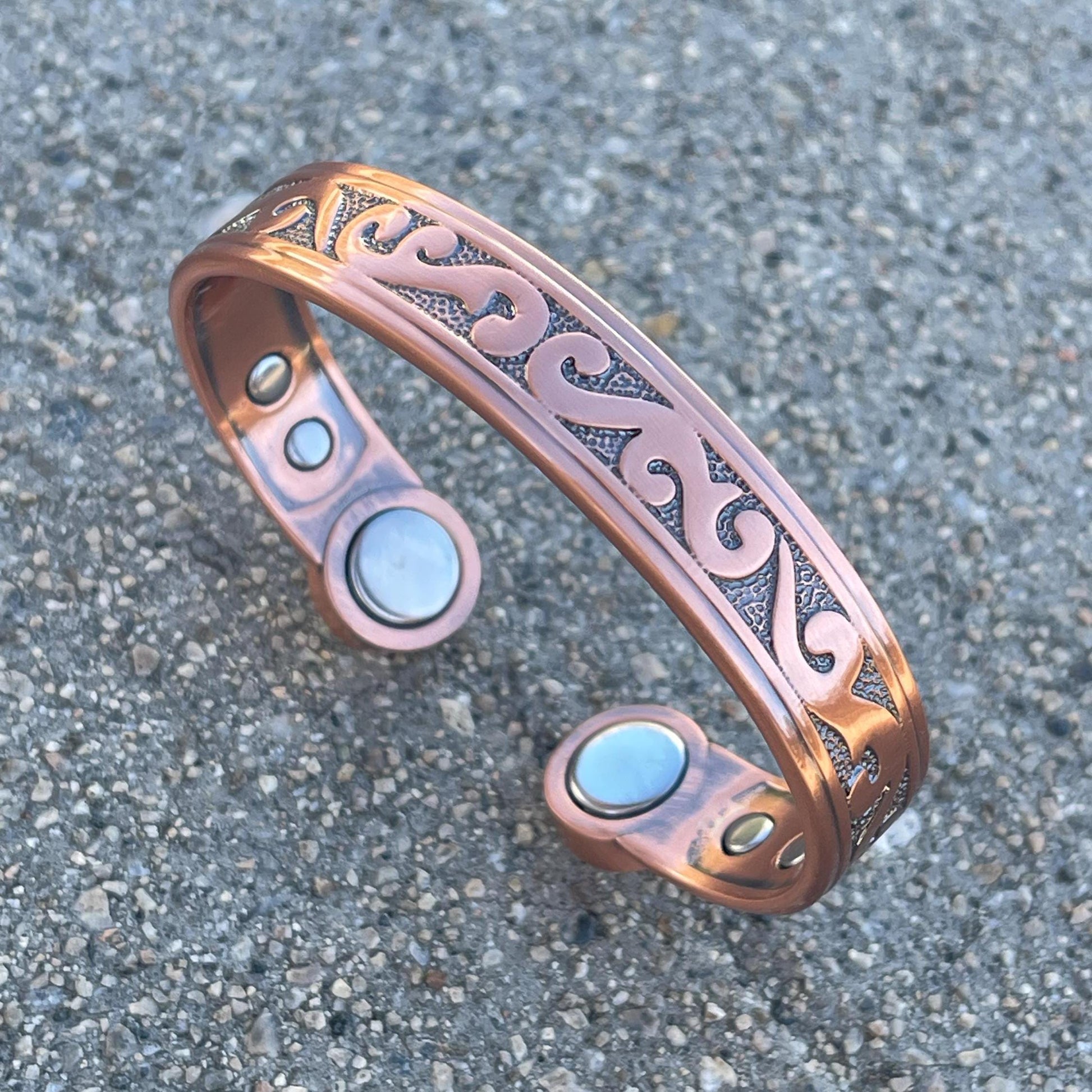 Elegant Pure Copper Magnetic Therapy Bracelet for Pain Relief & Healing Adjustable Stylish