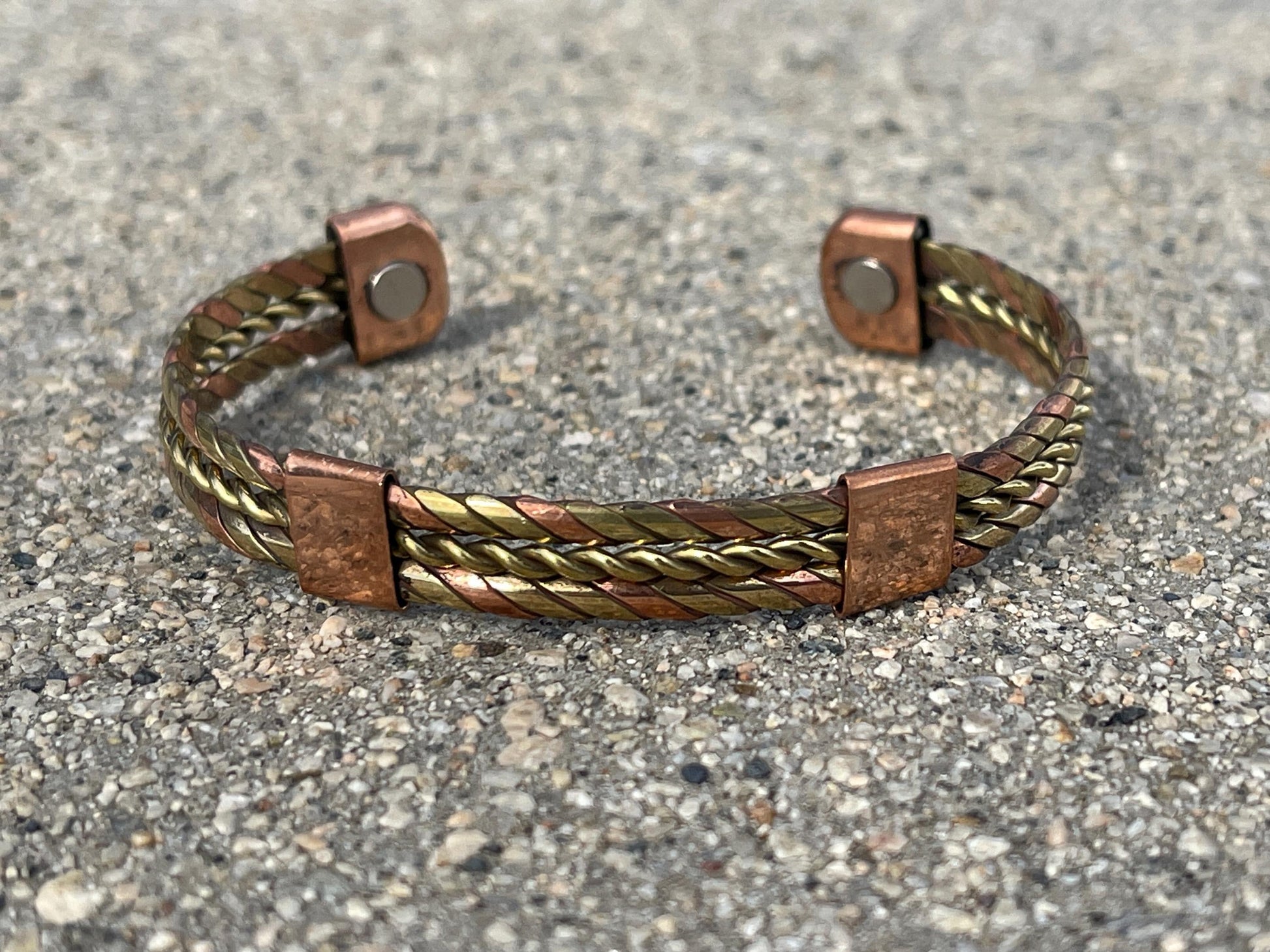 Elegant Vintage Pure Copper Magnetic Therapy Bracelet for Pain Relief & Healing Unisex Adjustable Old Style
