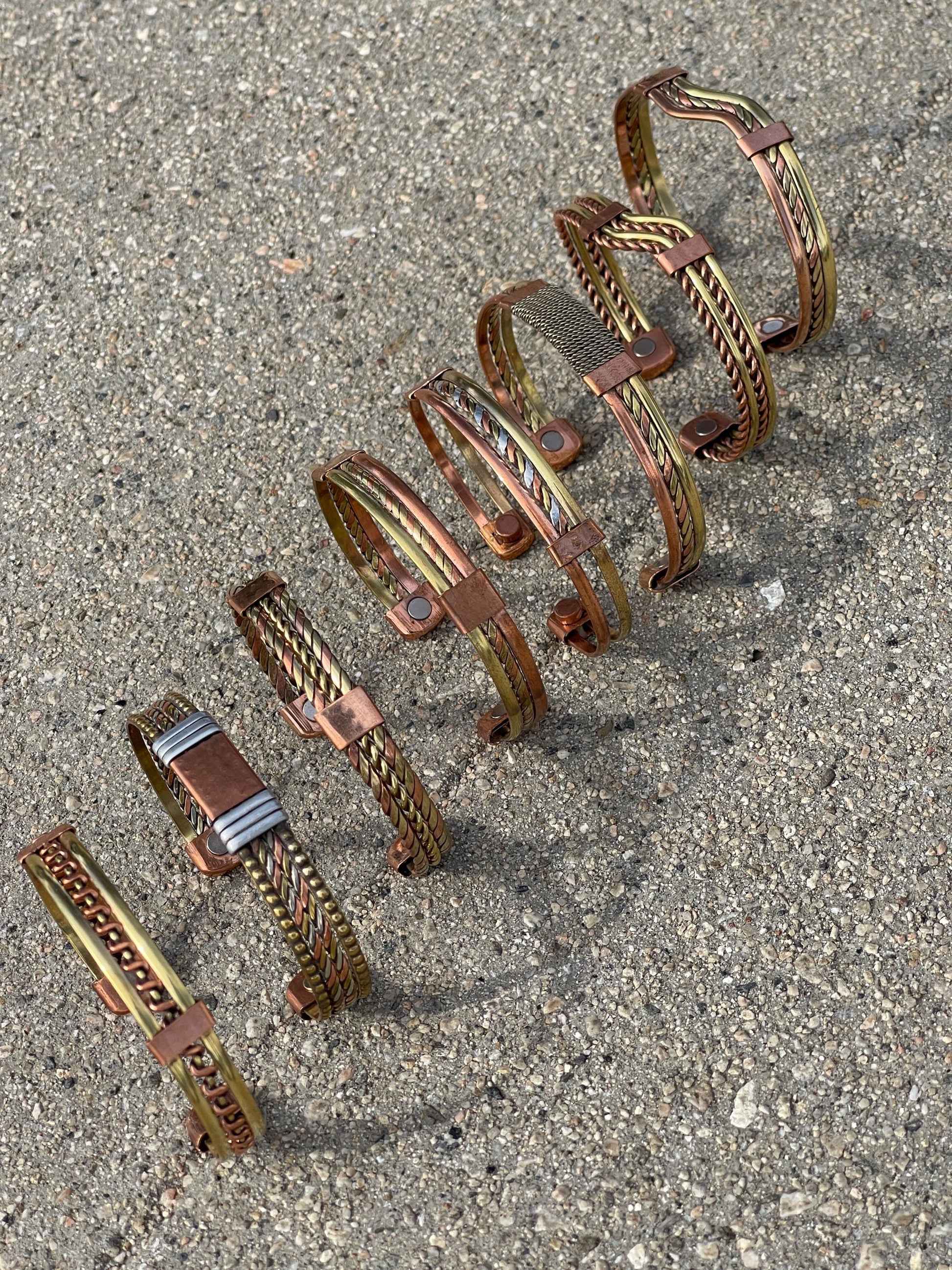 Elegant Vintage Pure Copper Magnetic Therapy Bracelet for Pain Relief & Healing Unisex Adjustable Old Style