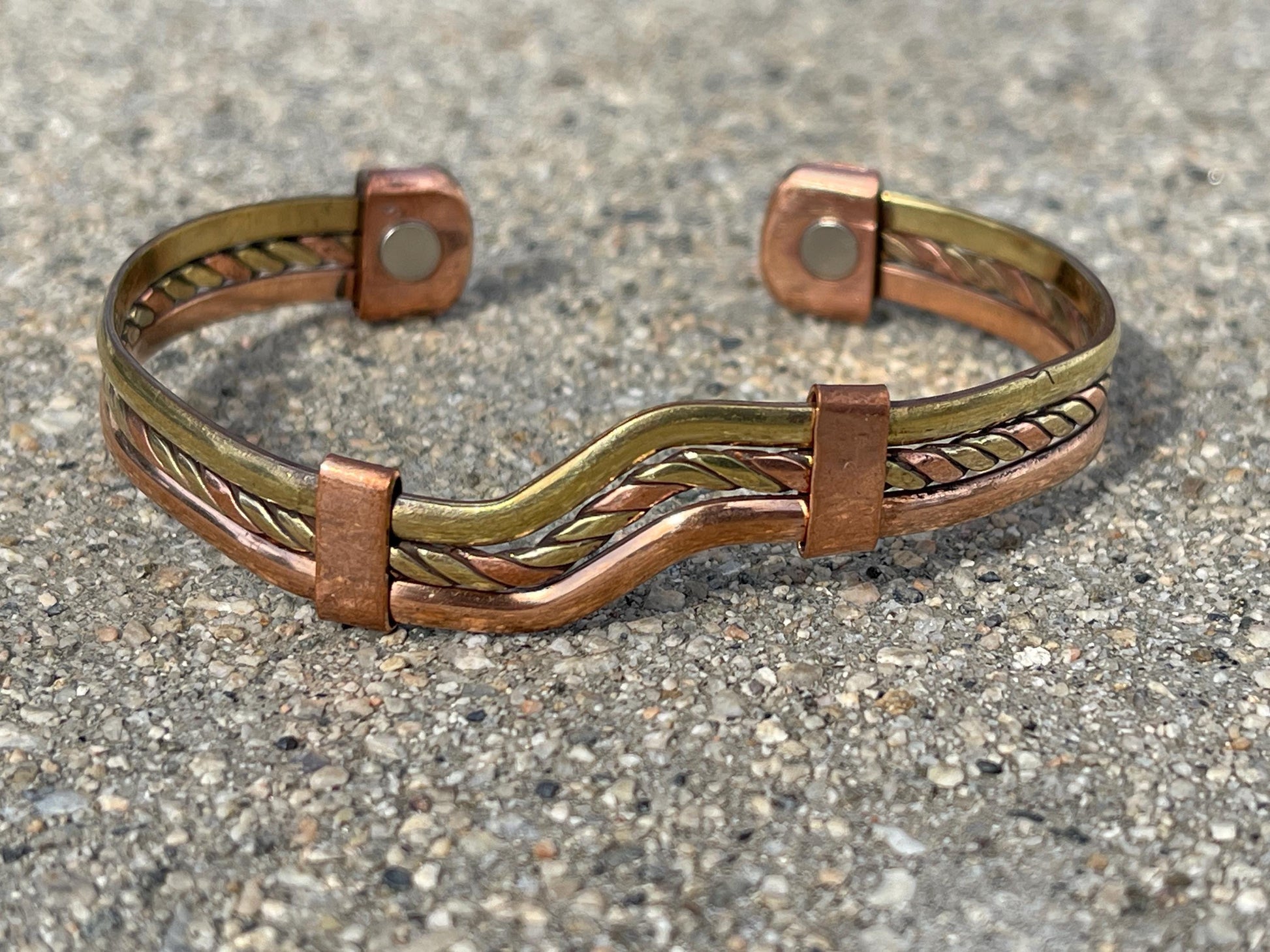 Elegant Vintage Pure Copper Magnetic Therapy Bracelet for Pain Relief & Healing Unisex Adjustable Old Style