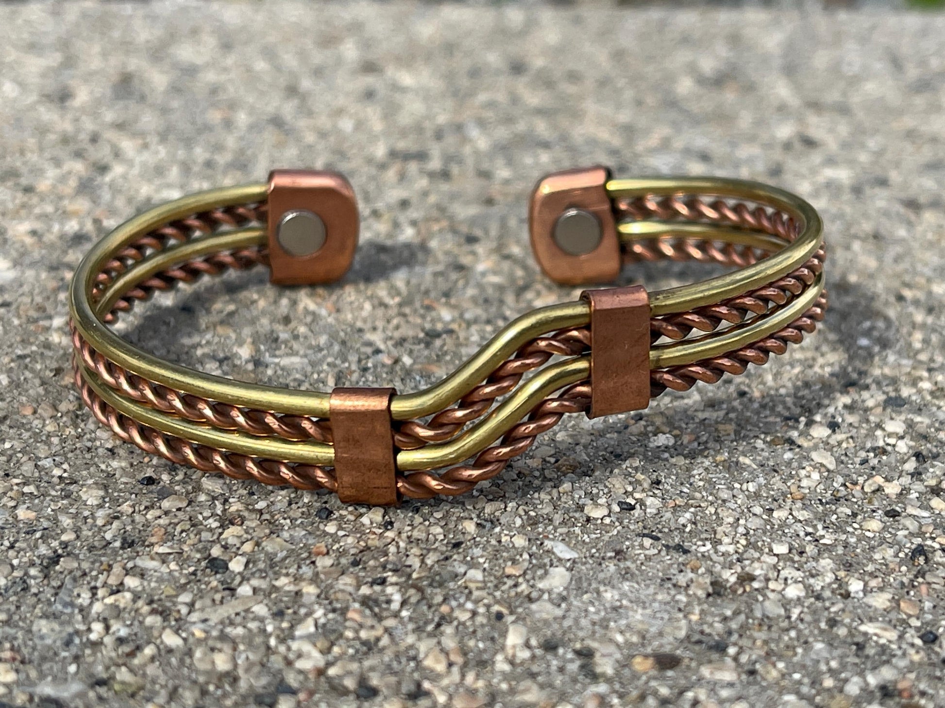 Elegant Vintage Pure Copper Magnetic Therapy Bracelet for Pain Relief & Healing Unisex Adjustable Old Style
