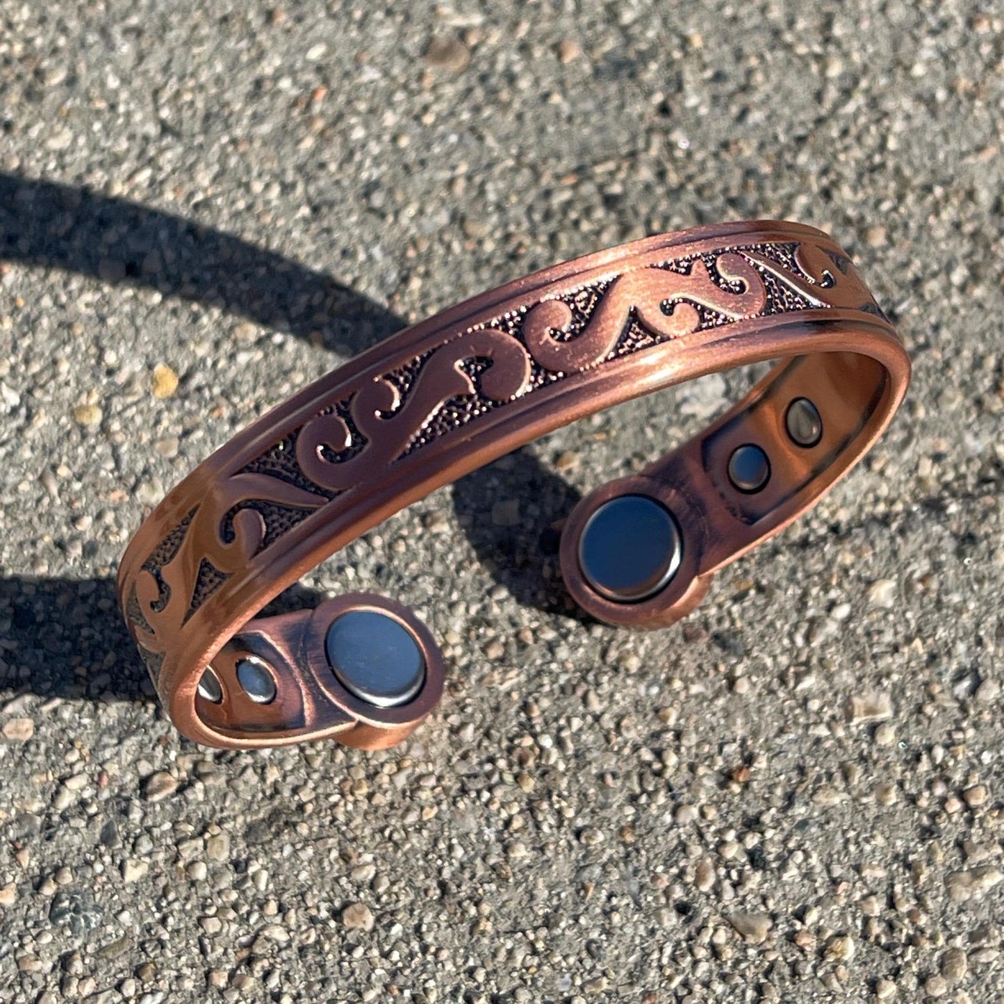 Elegant Pure Copper Magnetic Therapy Bracelet for Pain Relief & Healing Adjustable Stylish