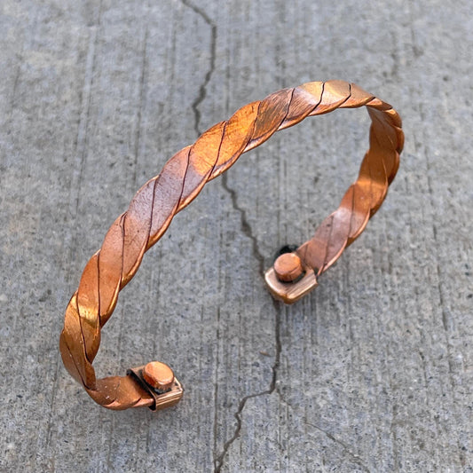 Elegant Pure Copper Magnetic Therapy Bracelet for Pain Relief & Healing Adjustable Stylish