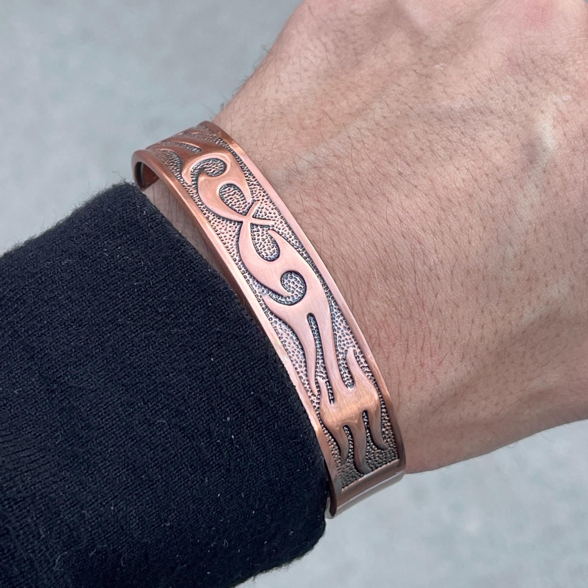 Elegant Pure Copper Magnetic Therapy Bracelet for Pain Relief & Healing Adjustable Stylish