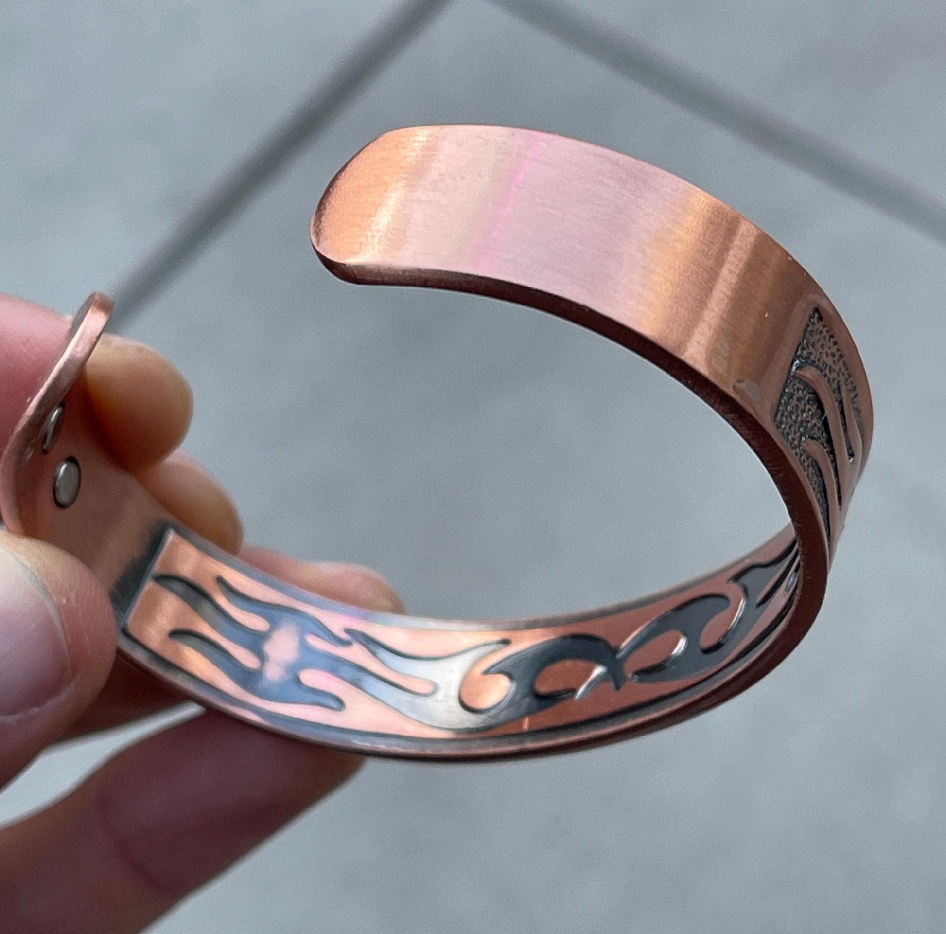 Elegant Pure Copper Magnetic Therapy Bracelet for Pain Relief & Healing Adjustable Stylish