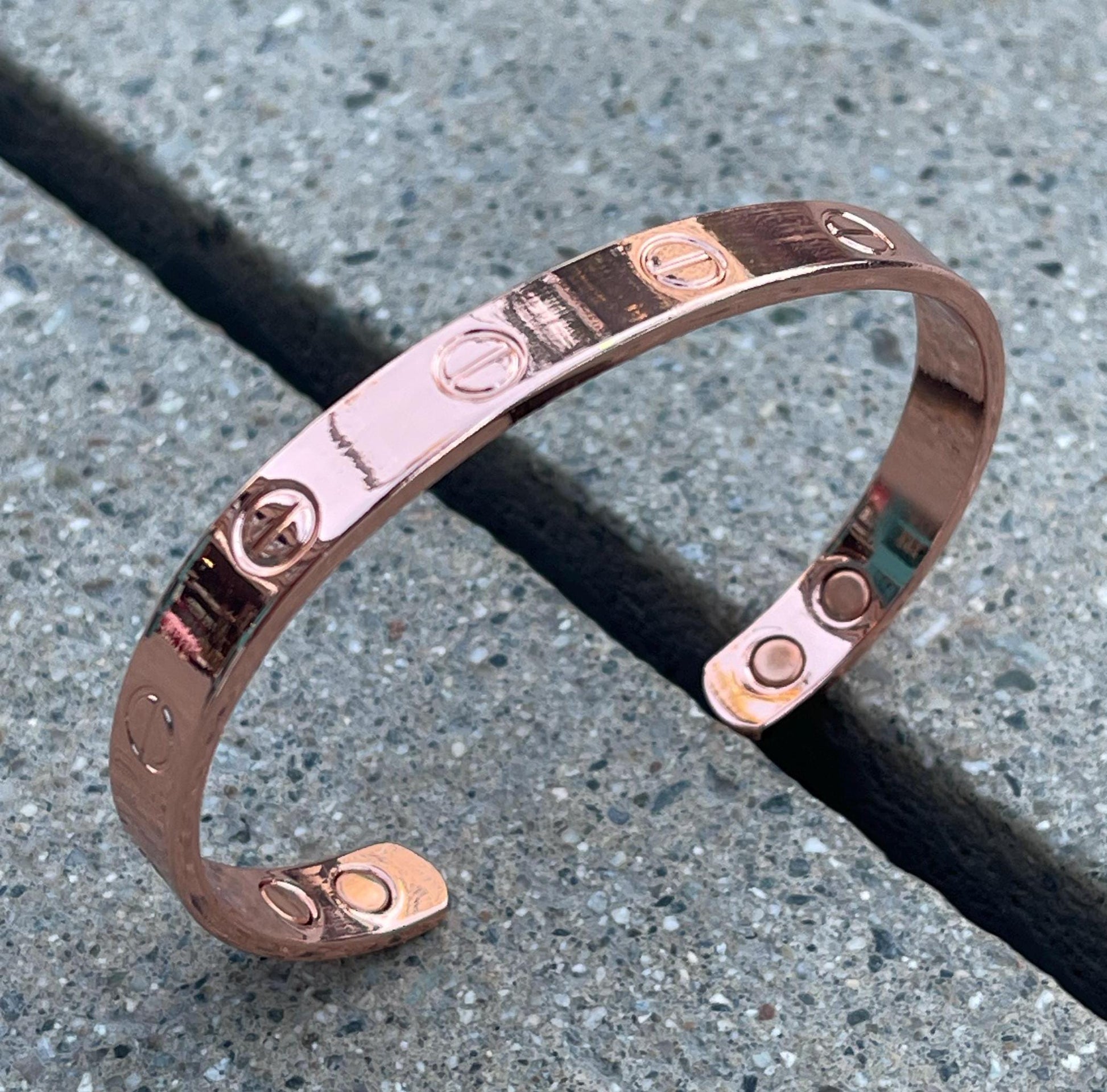 Elegant Pure Copper Magnetic Therapy Bracelet for Pain Relief & Healing Adjustable Stylish