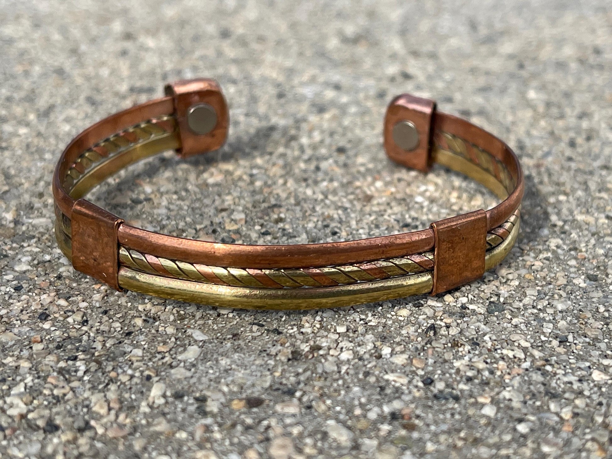 Elegant Vintage Pure Copper Magnetic Therapy Bracelet for Pain Relief & Healing Unisex Adjustable Old Style