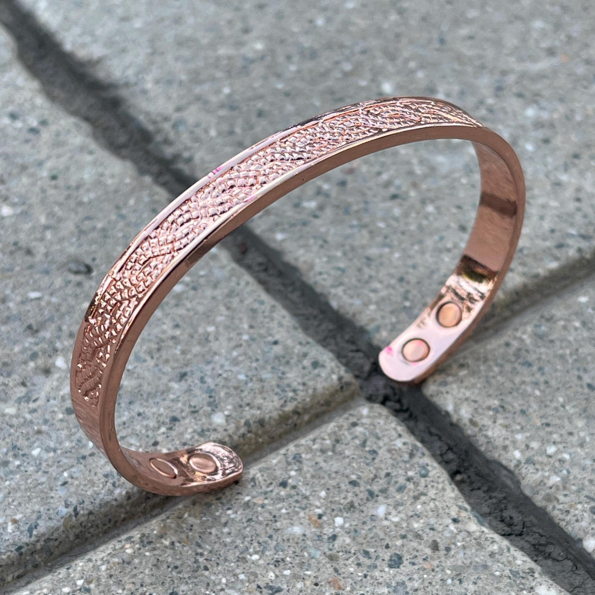 Elegant Pure Copper Magnetic Therapy Bracelet for Pain Relief & Healing Adjustable Stylish