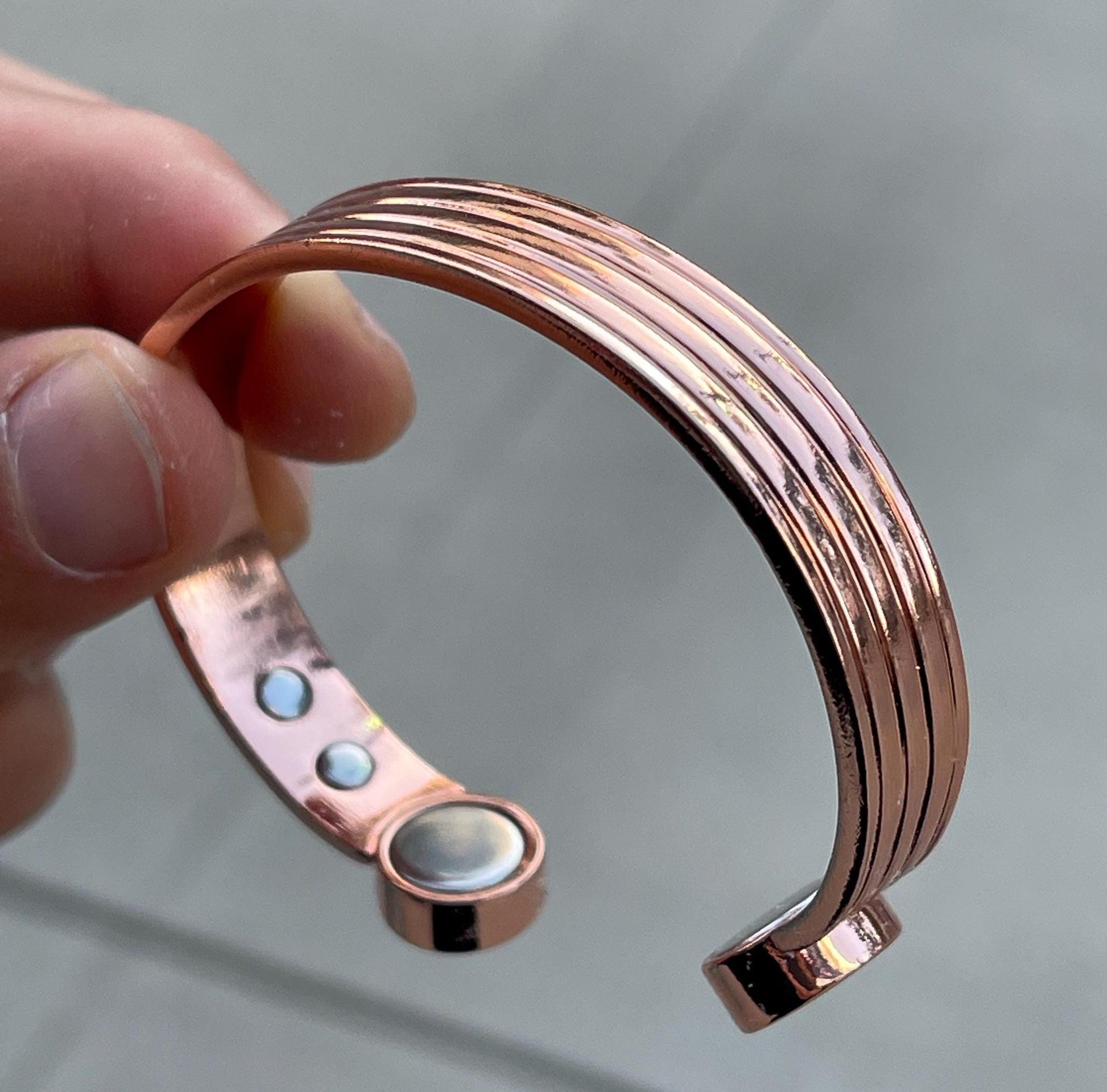 Elegant Pure Copper Magnetic Therapy Bracelet for Pain Relief & Healing Adjustable Stylish