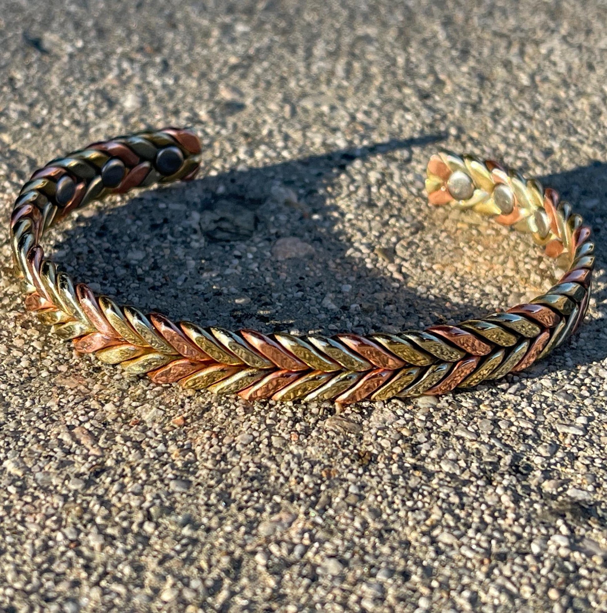 Elegant 3 Tone Pure Copper Magnetic Therapy Bracelet for Pain Relief & Healing Adjustable Stylish