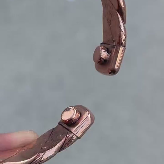 Elegant Pure Copper Magnetic Therapy Bracelet for Pain Relief & Healing Adjustable Stylish