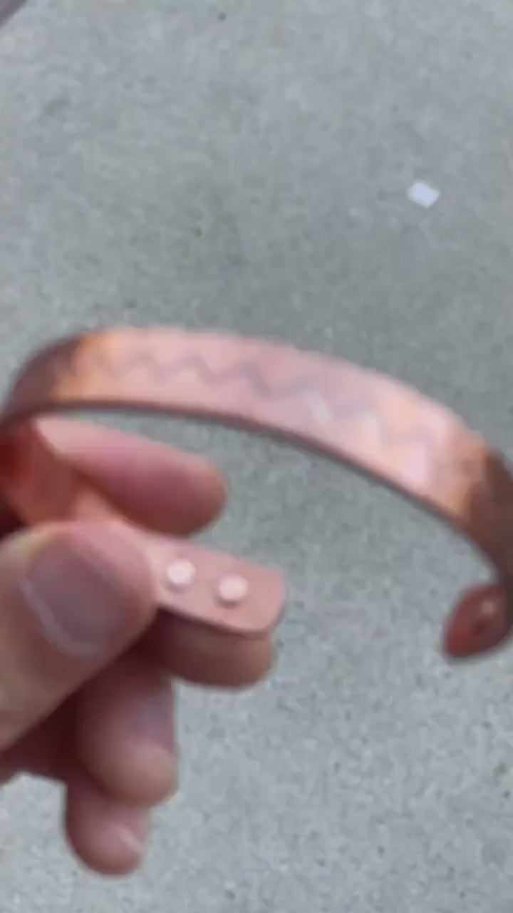 Elegant Pure Copper Magnetic Therapy Bracelet for Pain Relief & Healing Adjustable Stylish