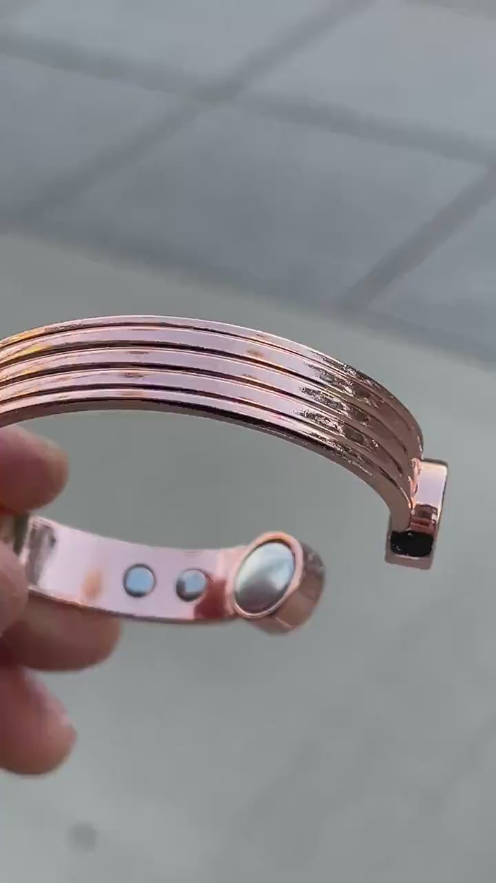 Elegant Pure Copper Magnetic Therapy Bracelet for Pain Relief & Healing Adjustable Stylish